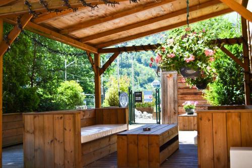 Hotel H�tel Neste De Jade