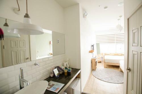 Hostal Mmmiohouse