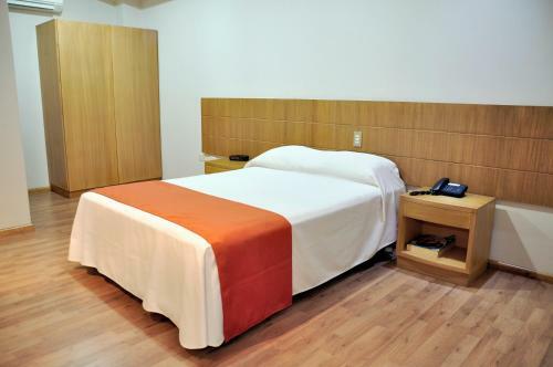 Gold Center Hotel