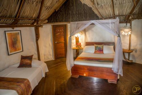 Playa La Roca Ecohotel