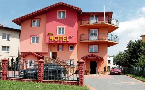 Hotel Mi?y
