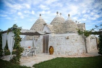 Bed & Breakfast Leonardo Trulli Resort