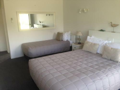 Motel Oasis