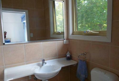 Hillview Oak B&B
