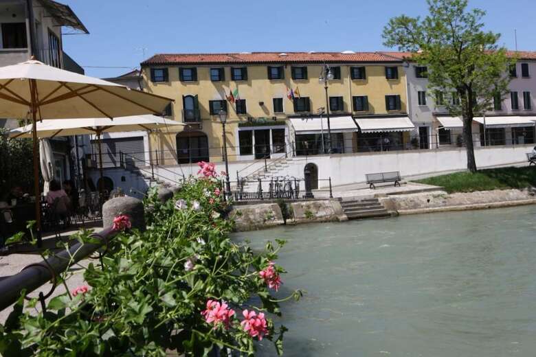 Hotel Albergo Alla Campana