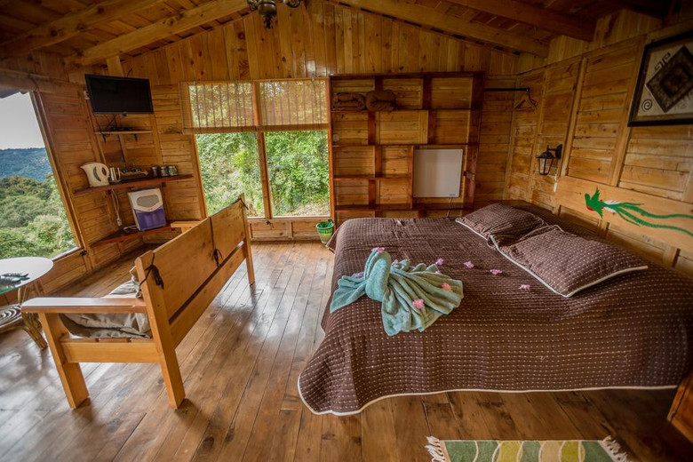 Para�so Quetzal Lodge