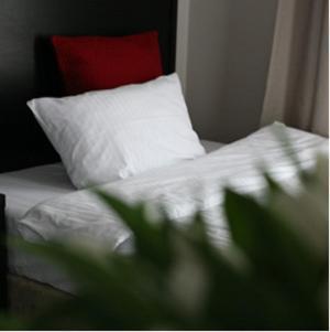 Comm Hotel