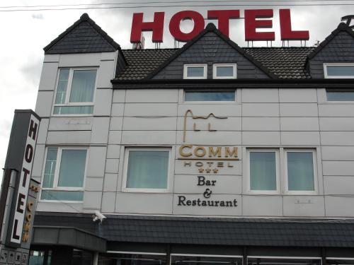 Comm Hotel