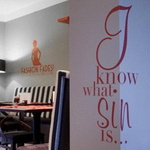 Comm Hotel