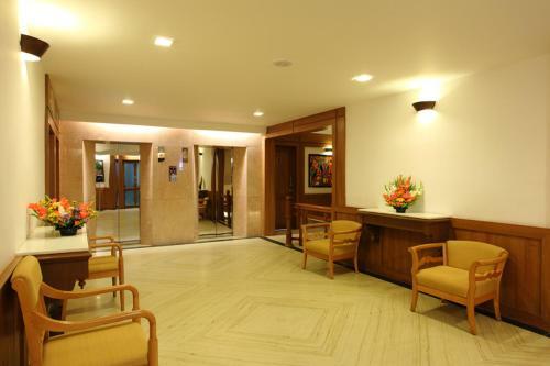 Hotel Pooram International