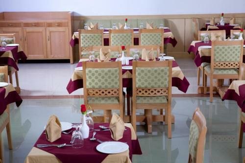 Hotel Pooram International