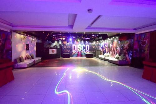 Oyo Flagship 24936 Hotel C-9