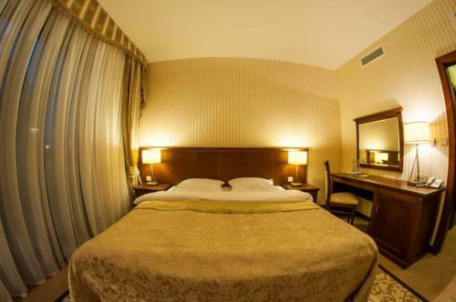 Hotel Dw�r Kresowy