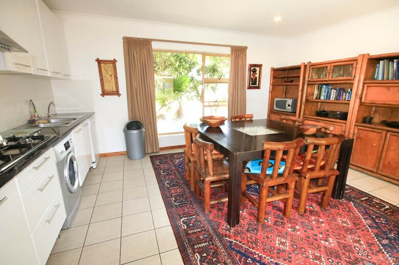 Hostal Sunset Residence