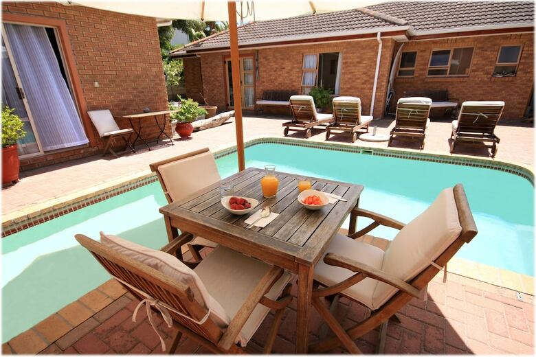 Hostal Sunset Residence