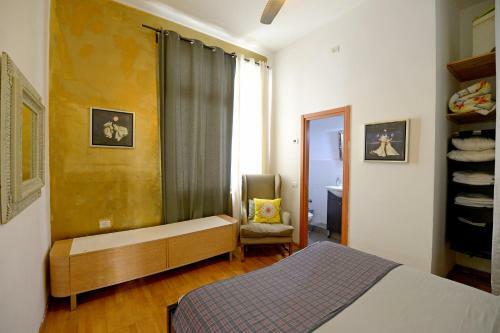 Eclectic Aparthotel
