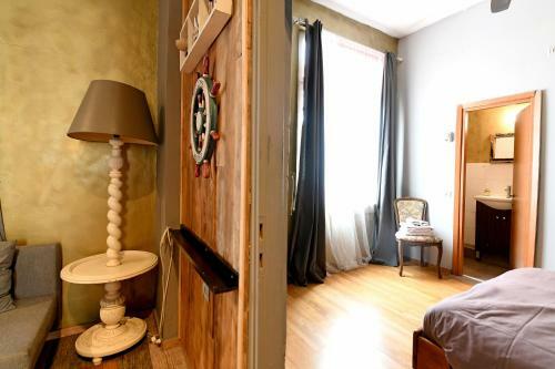 Eclectic Aparthotel