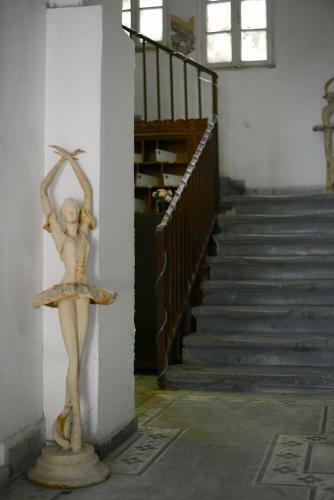 Eclectic Aparthotel