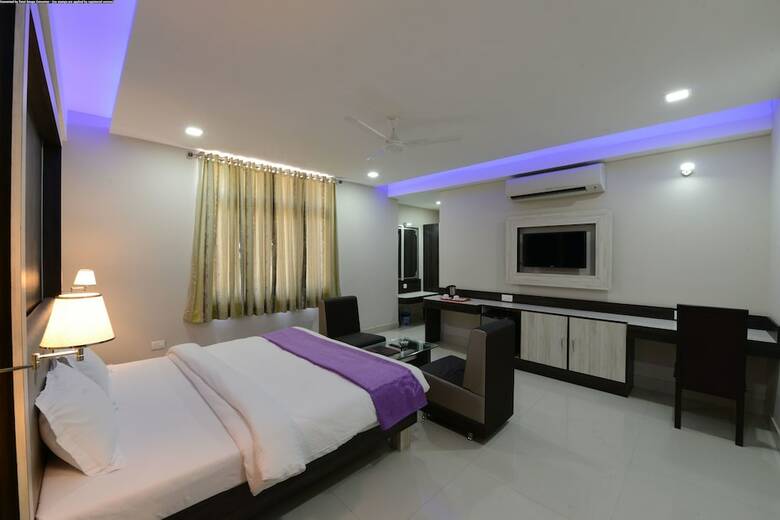 Hotel Heeralal