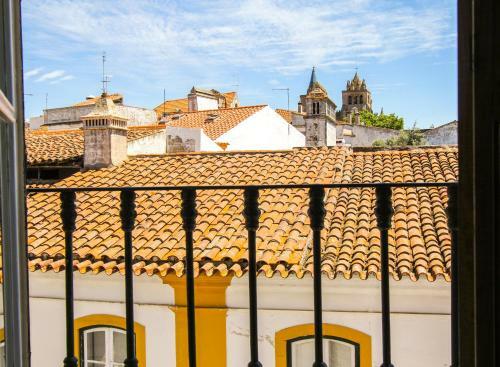 Hostal Evora Inn Chiado Design