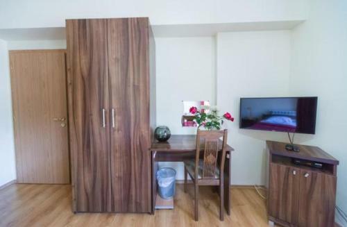 Garni Hotel Piramida