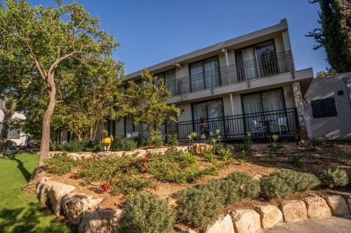 Giladi Hotel