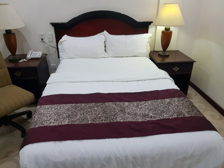 Cindy Kelly Hotel