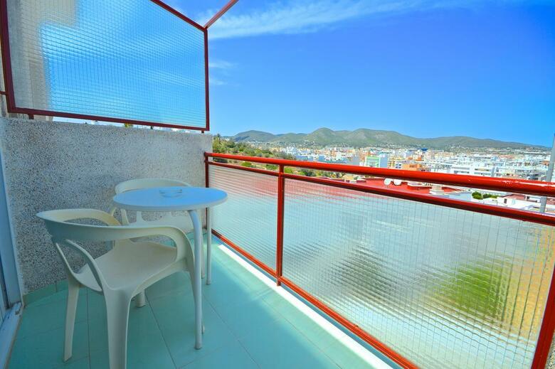 Molins Park Hostal