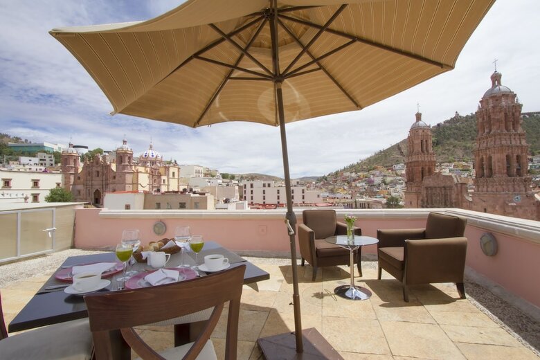 Santa Rita Hotel