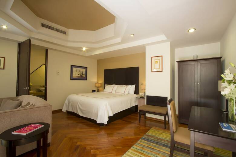 Santa Rita Hotel