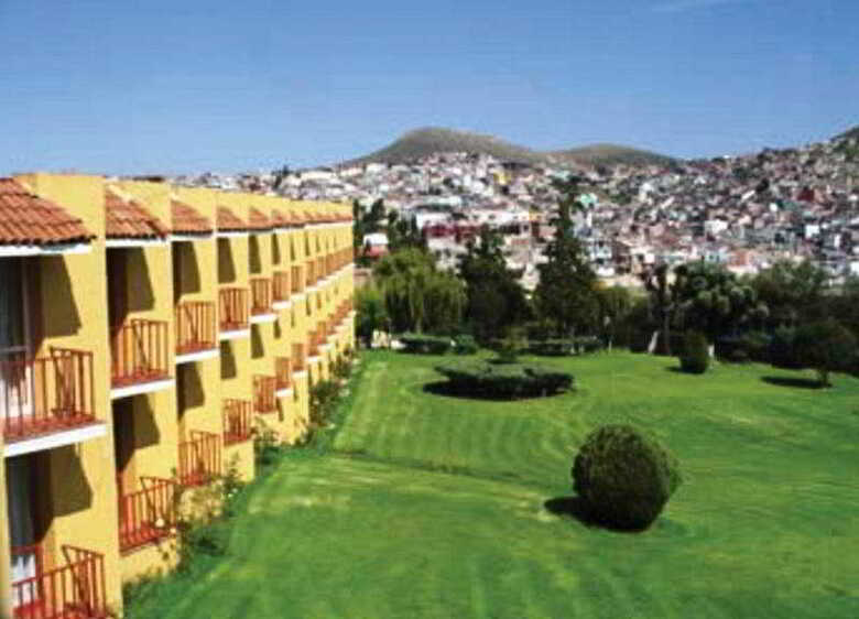 Aparthotel Parador (.)