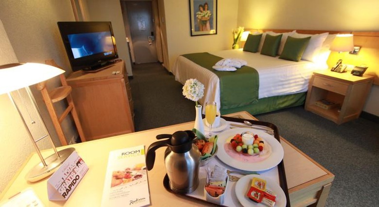 Hotel Radisson Paraiso Perisur