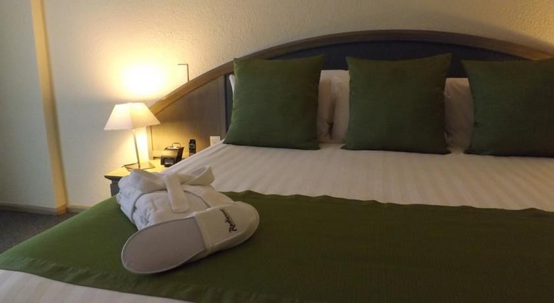 Hotel Radisson Paraiso Perisur