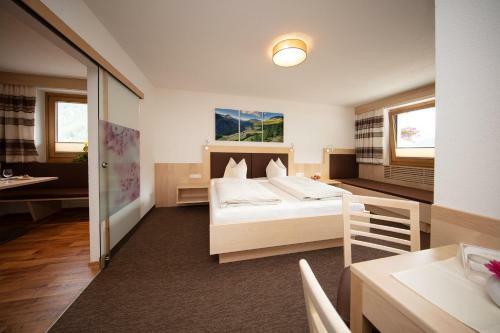 Hostal Haus Montjola