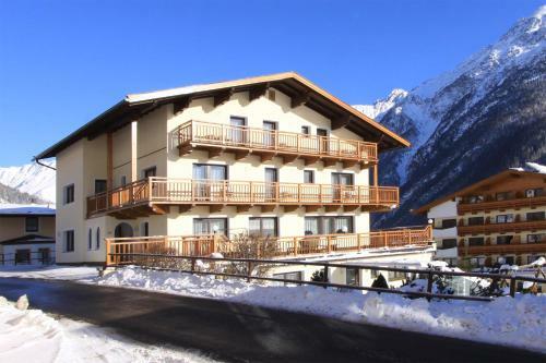 Hostal Haus Montjola