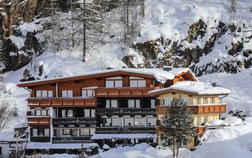 Hostal Pension Andreas