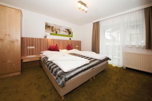 Hostal Pension Pitze
