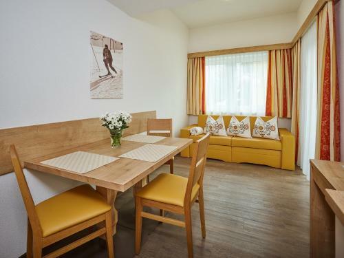 Apartamento Appartement G�stehaus Bergkristall