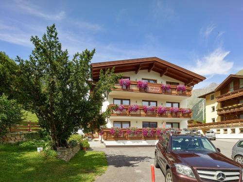 Apartamento Appartement G�stehaus Bergkristall