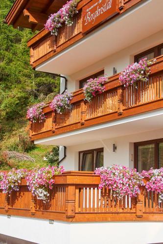 Apartamento Appartement G�stehaus Bergkristall