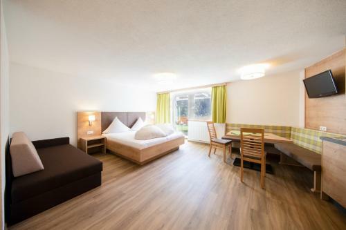 Hostal Apart Talblick
