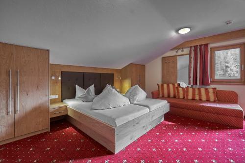 Hostal Hotel Garni Sch�nblick