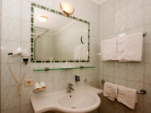 Alpin-hotel Schrofenblick