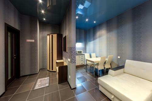 Voyage Hall Apartment