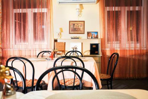 Equator Hotel