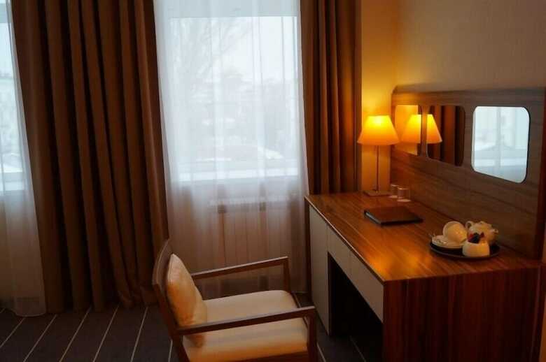Hotel Ost West Club