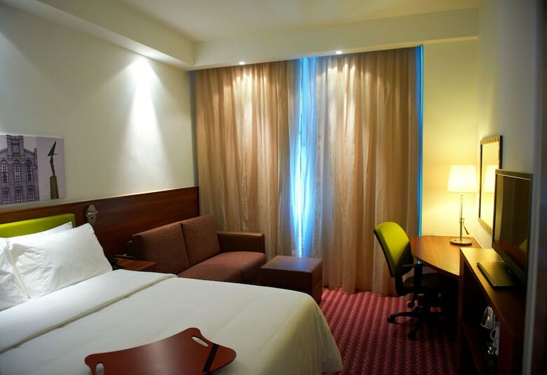 Hotel Hampton By Hilton Samara