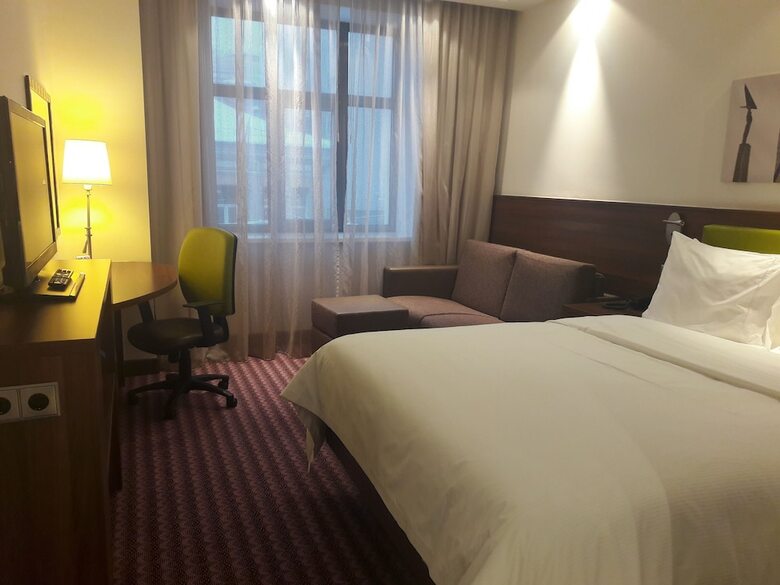 Hotel Hampton By Hilton Samara