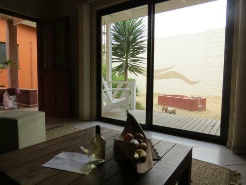 Beach Walk House And Cottage - Self Catering