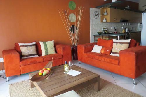 Beach Walk House And Cottage - Self Catering